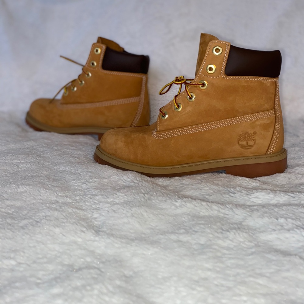 TIMBERLAND 6 INCH CLASSIC BOOTS